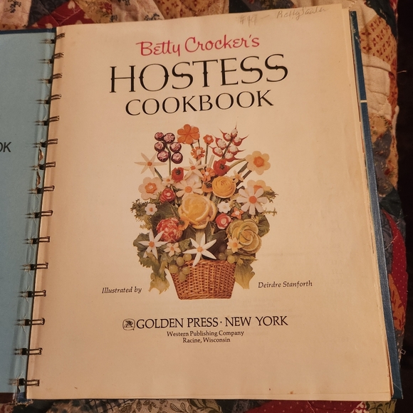 Vintage Spiral Bound Illustrated Betty Crocker's Hostess Cookbook 7th printing - Picture 4 of 10